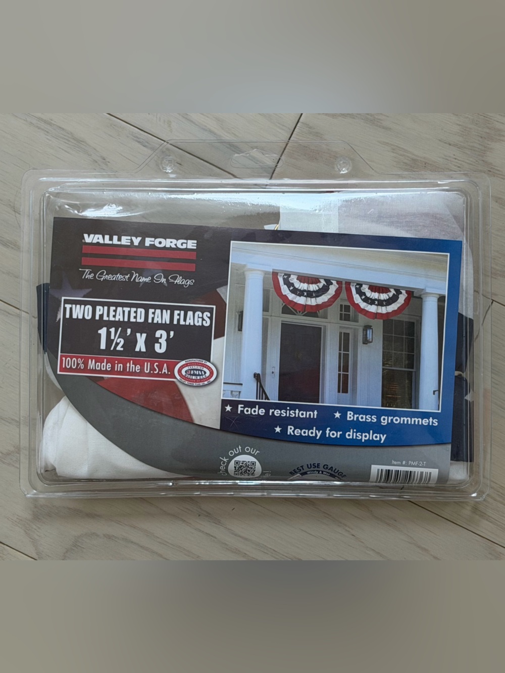 Valley Forge Red White Blue Pleated Fan Flags (1½ x 3 ft) Pair